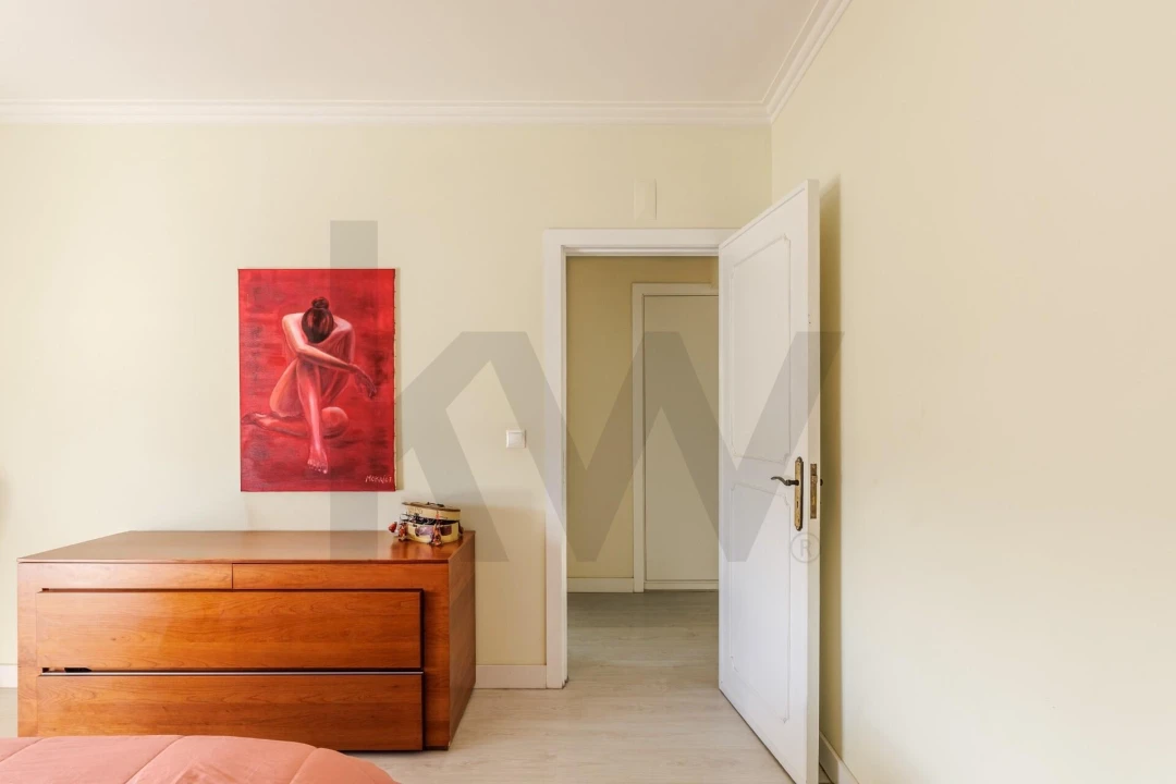 Apartamento T2 para Venda em Carnaxide e Queijas Foto 29