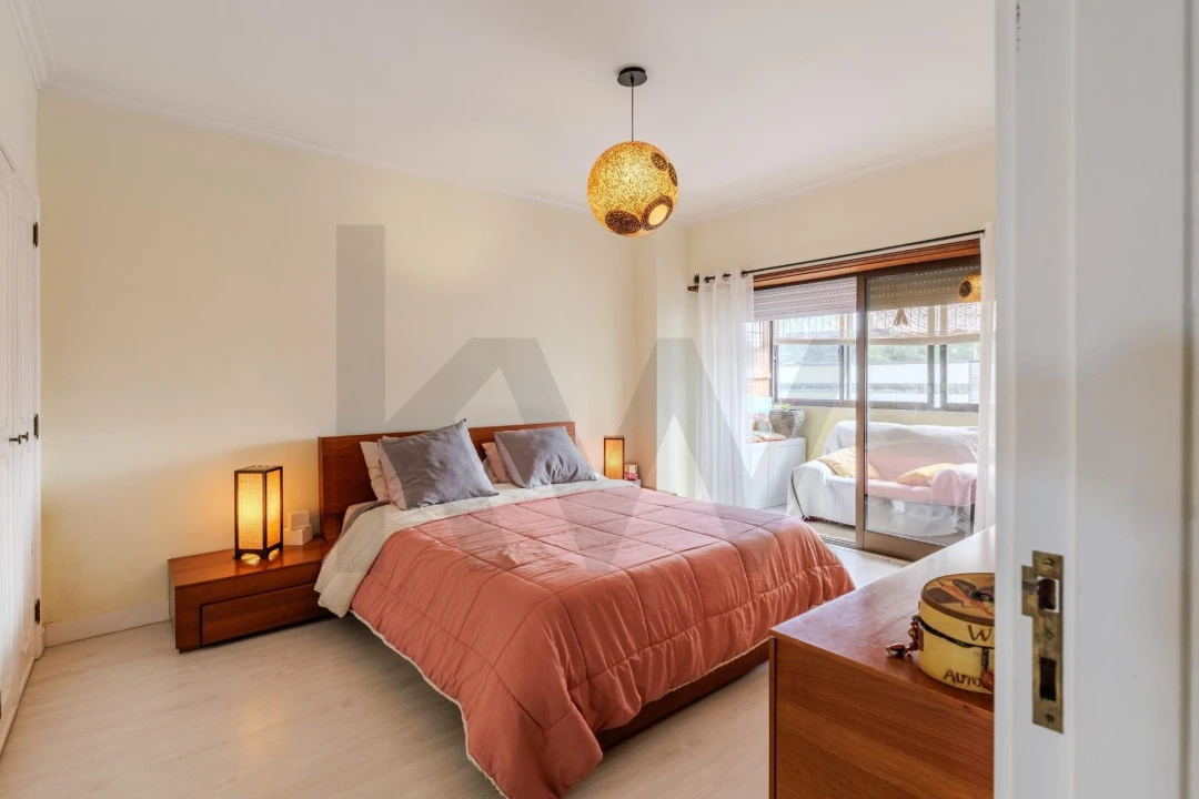 Apartamento T2 para Venda em Carnaxide e Queijas Foto 21