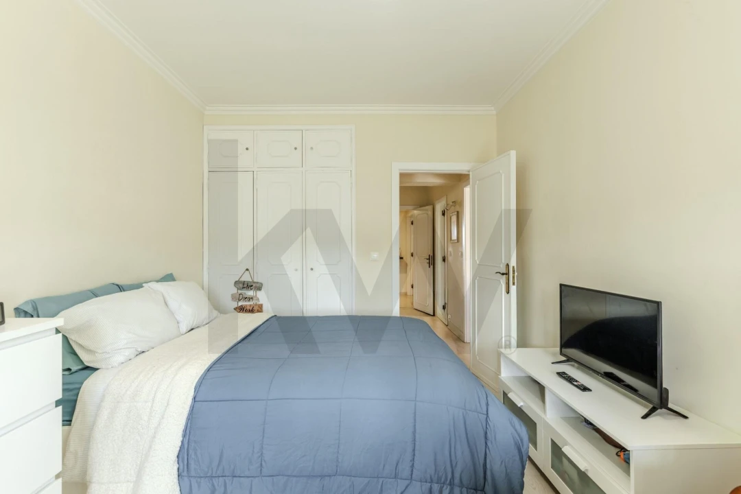 Apartamento T2 para Venda em Carnaxide e Queijas Foto 33