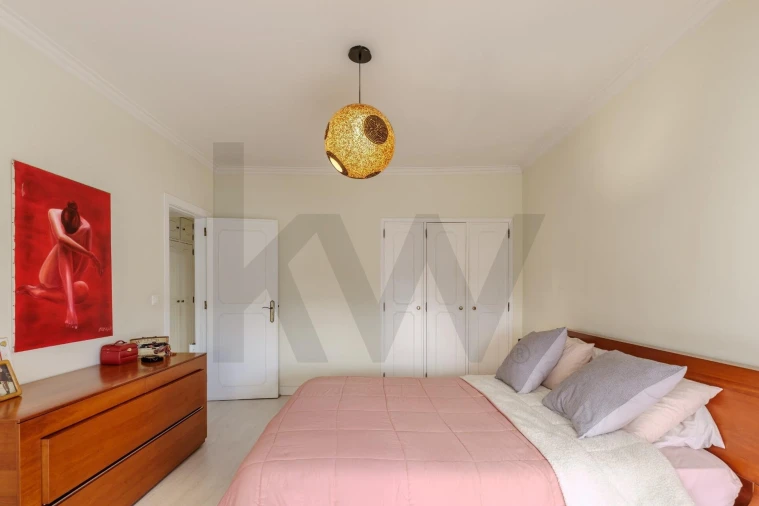 Apartamento T2 para Venda em Carnaxide e Queijas Foto 28