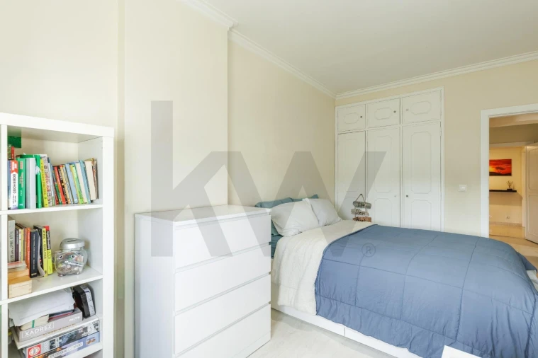 Apartamento T2 para Venda em Carnaxide e Queijas Foto 34