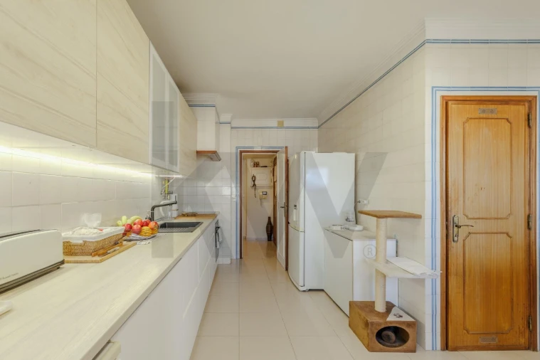 Apartamento T2 para Venda em Carnaxide e Queijas Foto 14