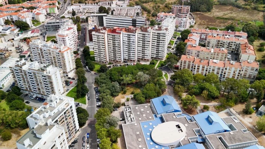 Apartamento T2 para Venda em Carnaxide e Queijas Foto 42