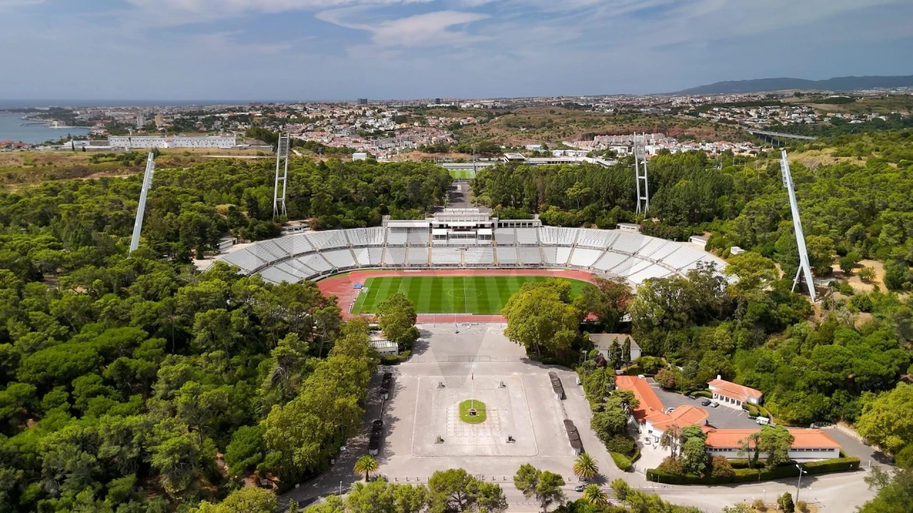 Apartamento T2 para Venda em Carnaxide e Queijas Foto 47