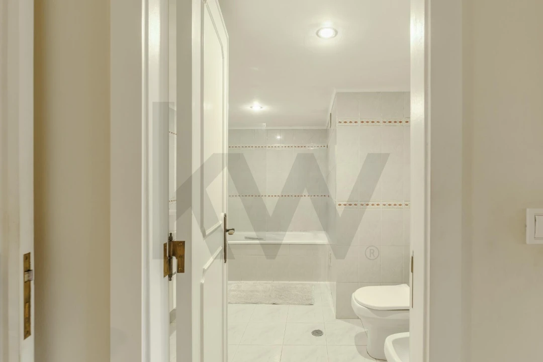 Apartamento T2 para Venda em Carnaxide e Queijas Foto 36