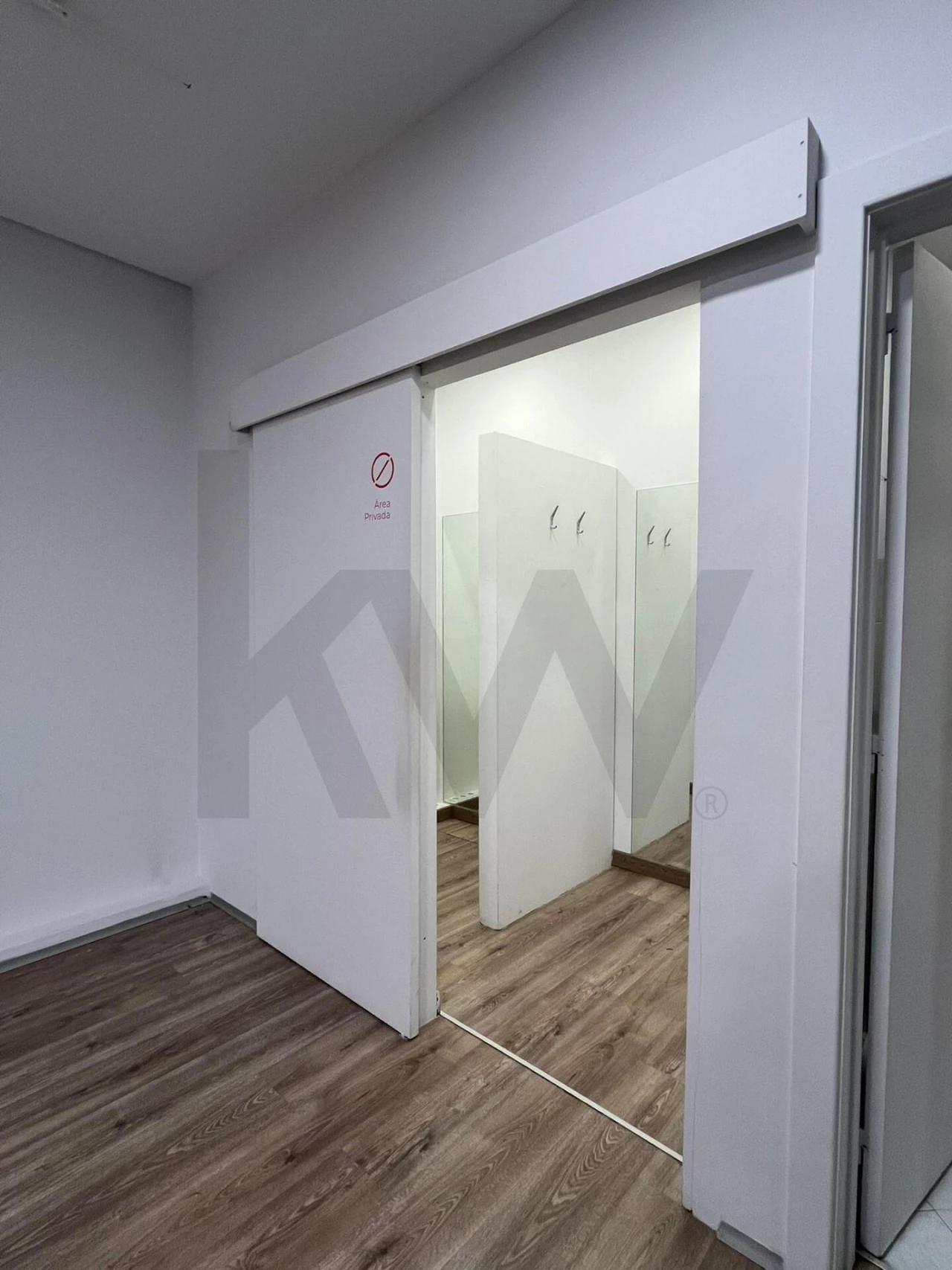 Loja para Arrendamento em Ramalde Foto 6