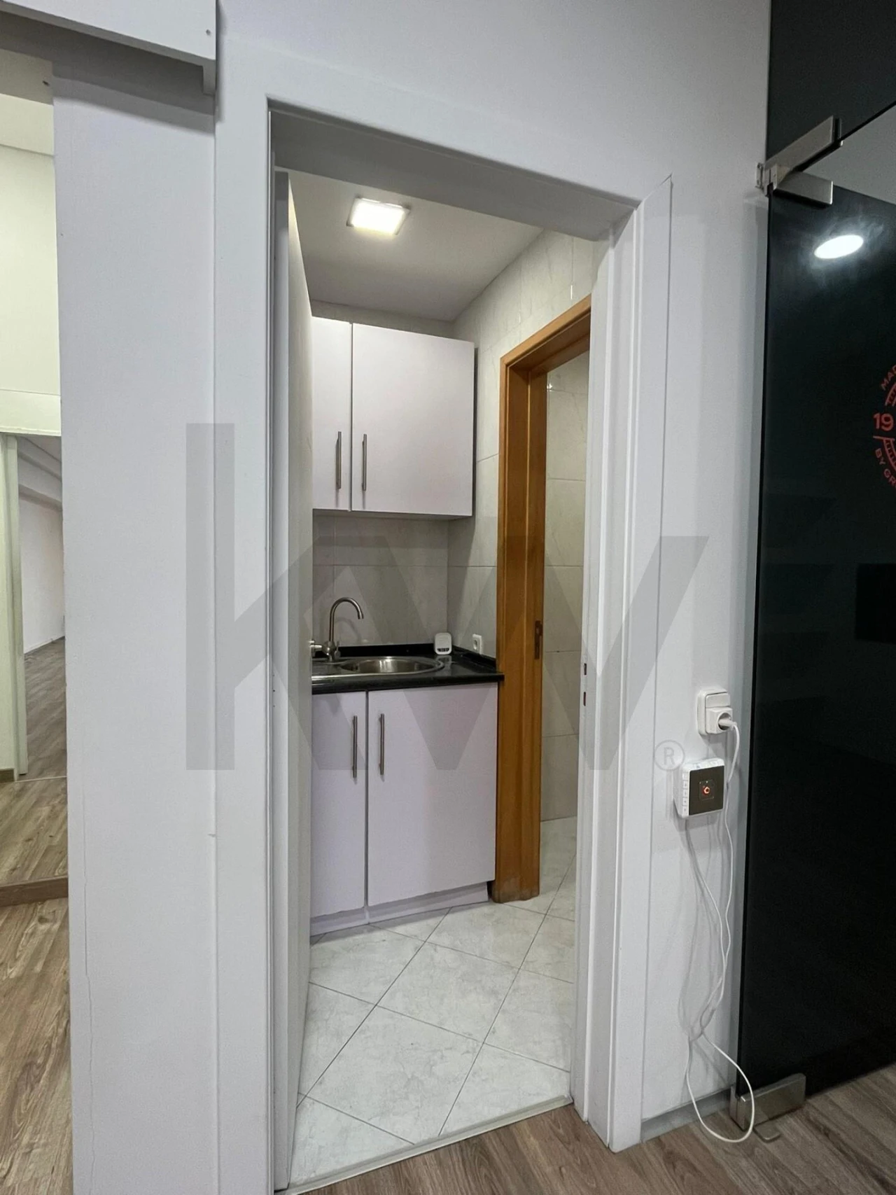 Loja para Arrendamento em Ramalde Foto 8