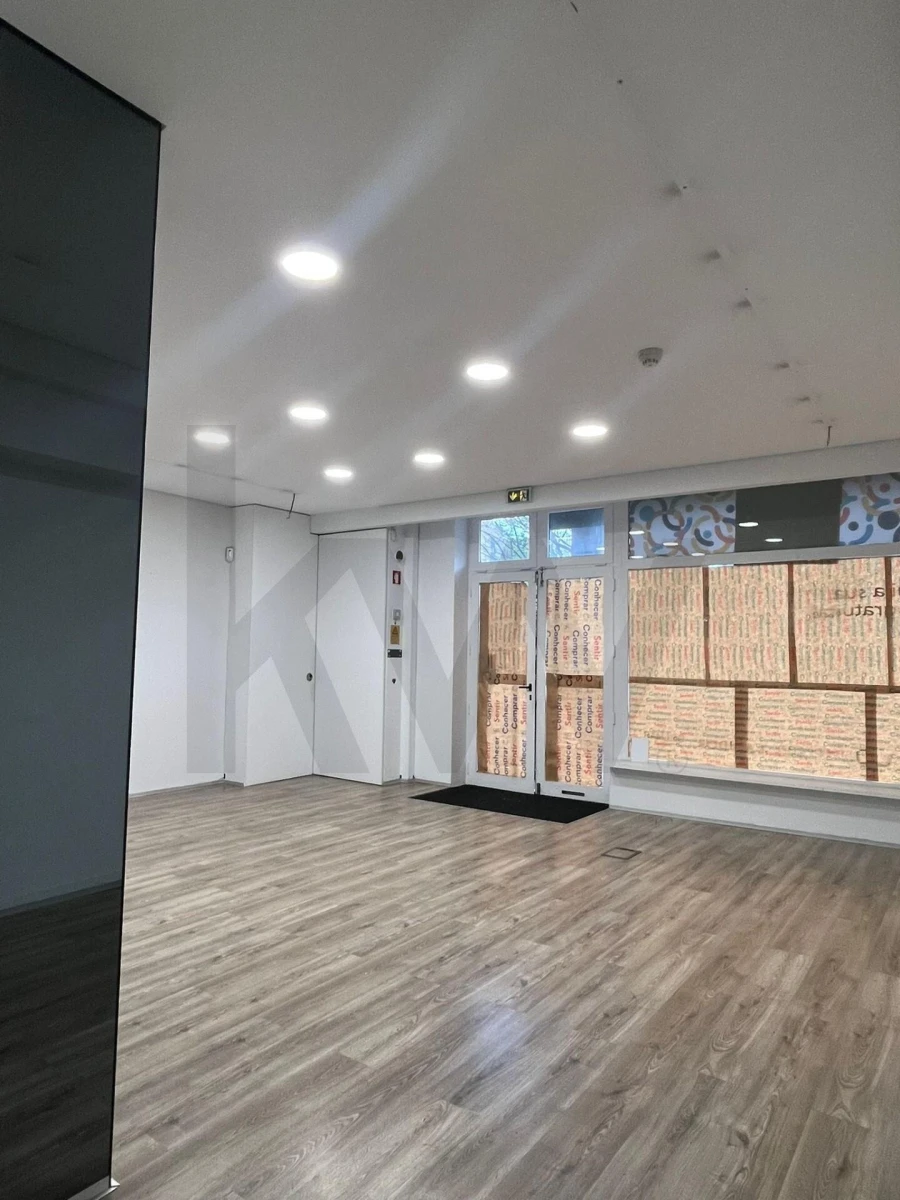 Loja para Arrendamento em Ramalde