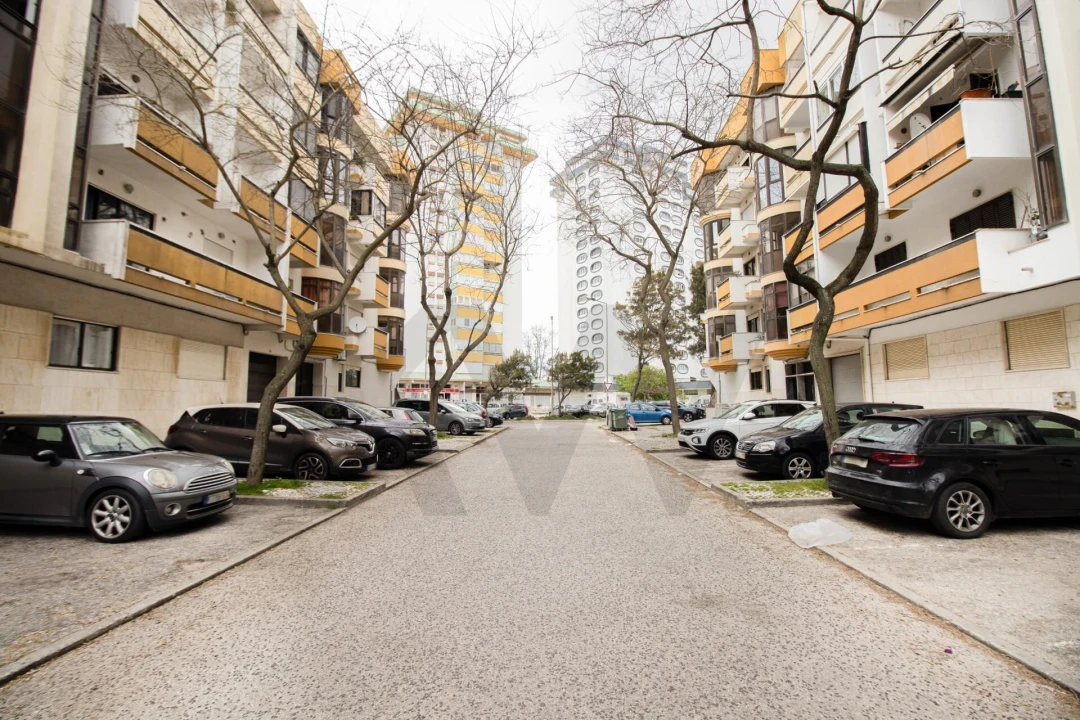 Apartamento T2 para Arrendamento em Costa da Caparica Foto 21