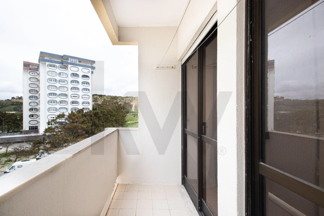Apartamento T2 para Arrendamento em Costa da Caparica Foto 14