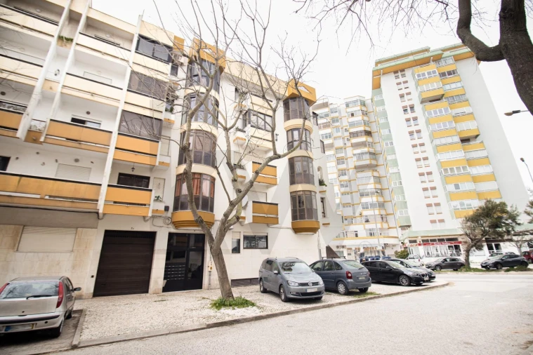 Apartamento T2 para Arrendamento em Costa da Caparica Foto 22