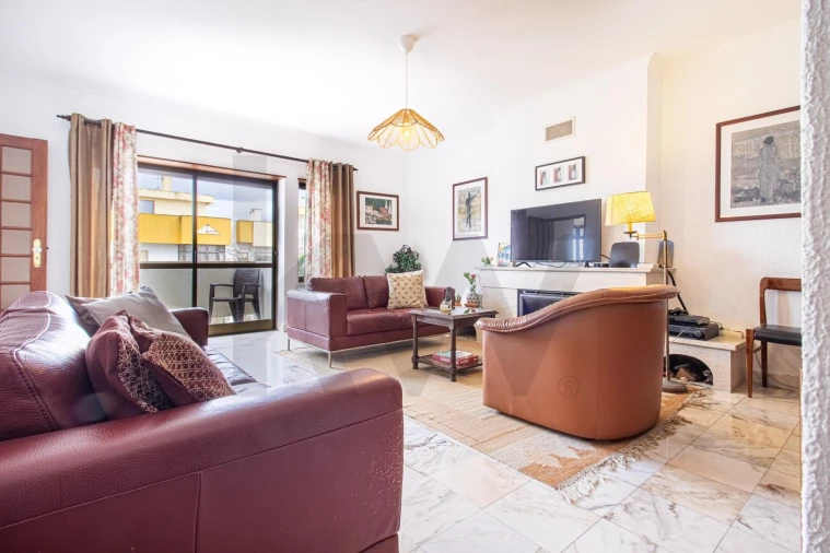 Apartamento T2 para Arrendamento em Costa da Caparica