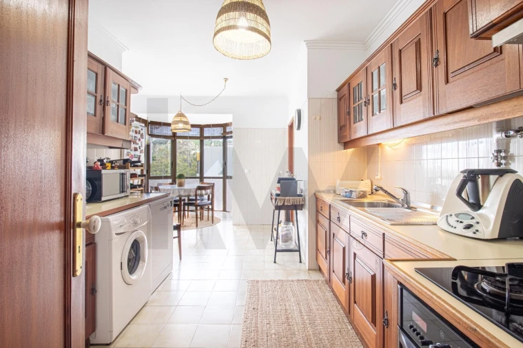 Apartamento T2 para Arrendamento em Costa da Caparica Foto 8