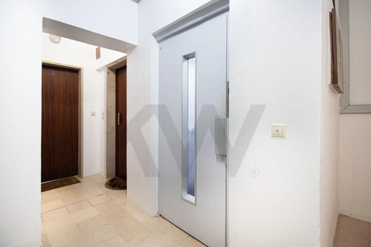 Apartamento T2 para Arrendamento em Costa da Caparica Foto 19