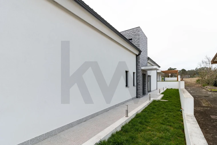 Moradia T3 para Venda em Ovar, São João, Arada e São Vicente de Pereira Jusã Foto 7