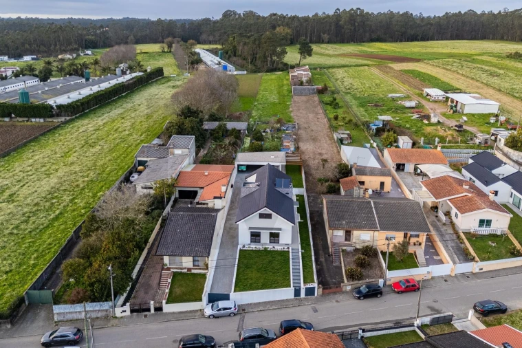 Moradia T3 para Venda em Ovar, São João, Arada e São Vicente de Pereira Jusã Foto 4