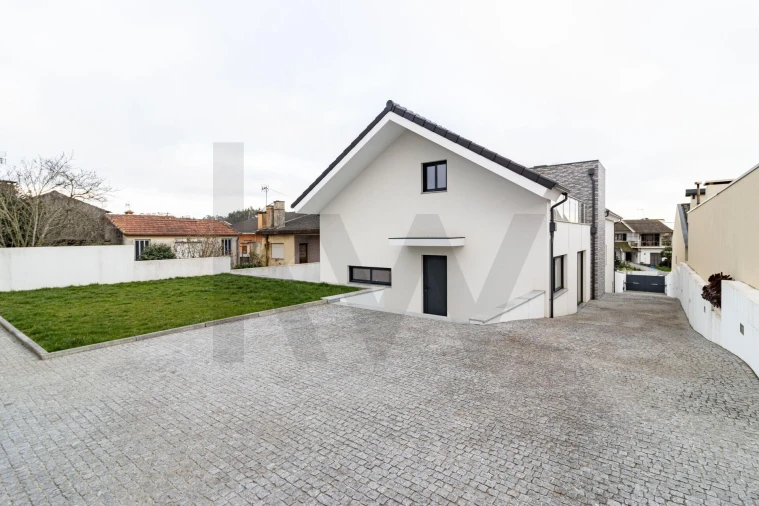 Moradia T3 para Venda em Ovar, São João, Arada e São Vicente de Pereira Jusã Foto 10