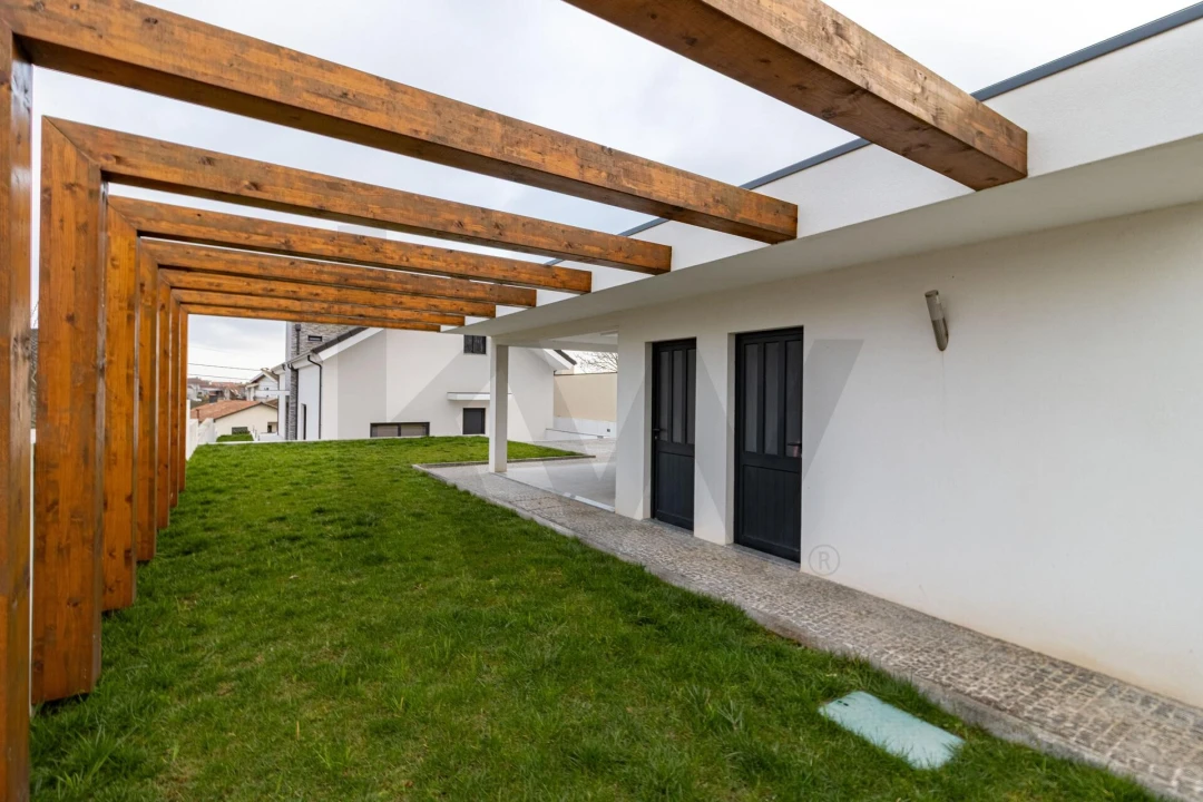 Moradia T3 para Venda em Ovar, São João, Arada e São Vicente de Pereira Jusã Foto 13