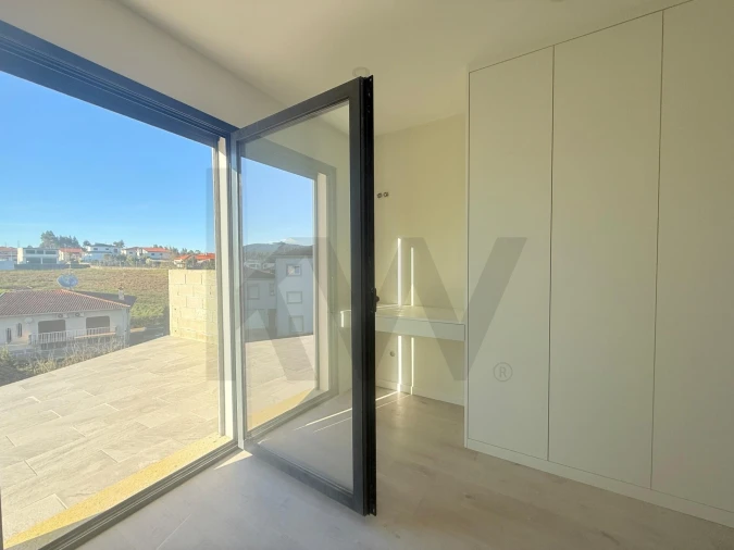 Moradia T3 para Venda em Oleiros Foto 9