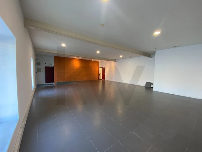 Escritório para Arrendamento em Santa Marinha e São Pedro da Afurada Foto 19