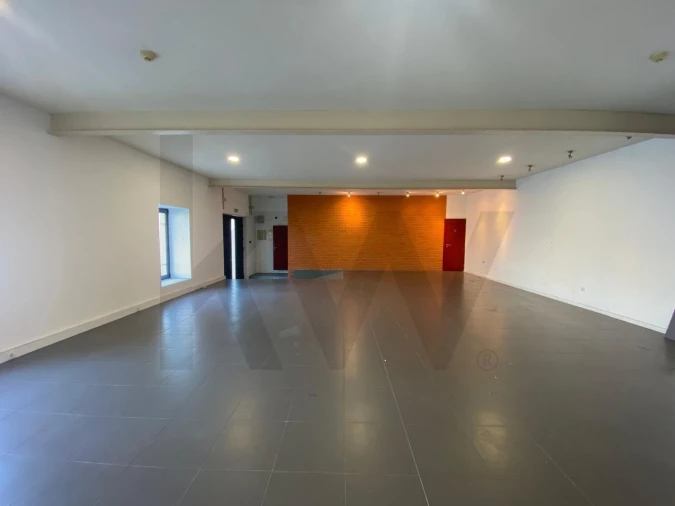 Escritório para Arrendamento em Santa Marinha e São Pedro da Afurada Foto 11