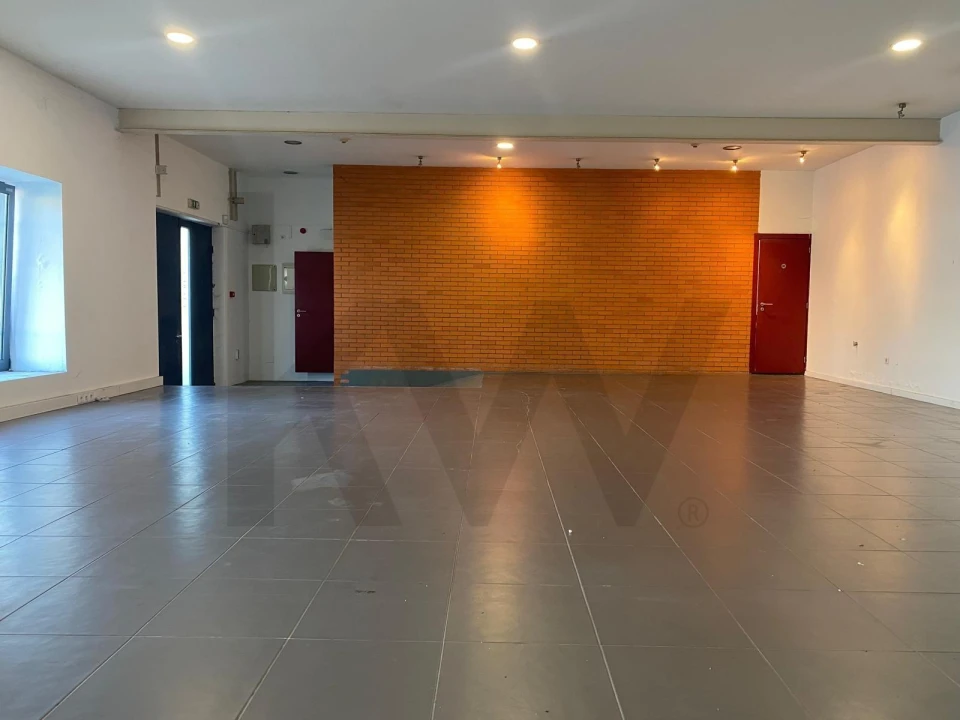 Escritório para Arrendamento em Santa Marinha e São Pedro da Afurada Foto 20