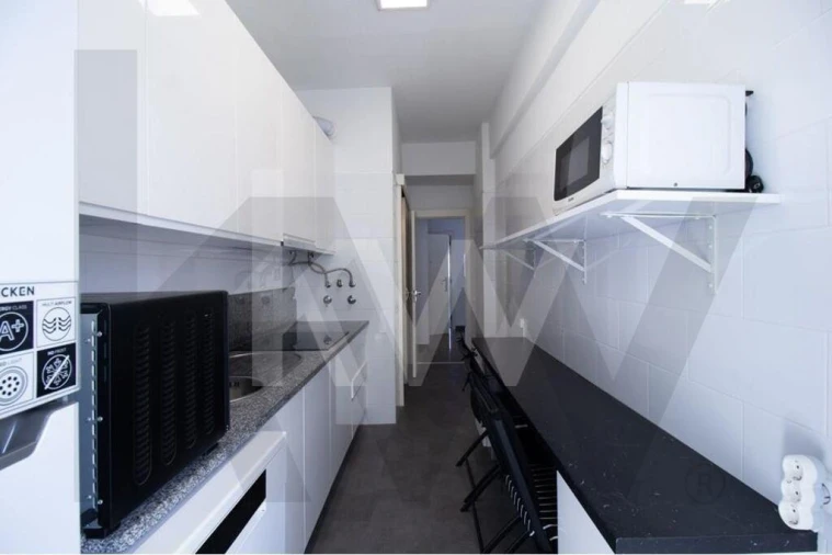 Apartamento T2 para Arrendamento em Areeiro Foto 24