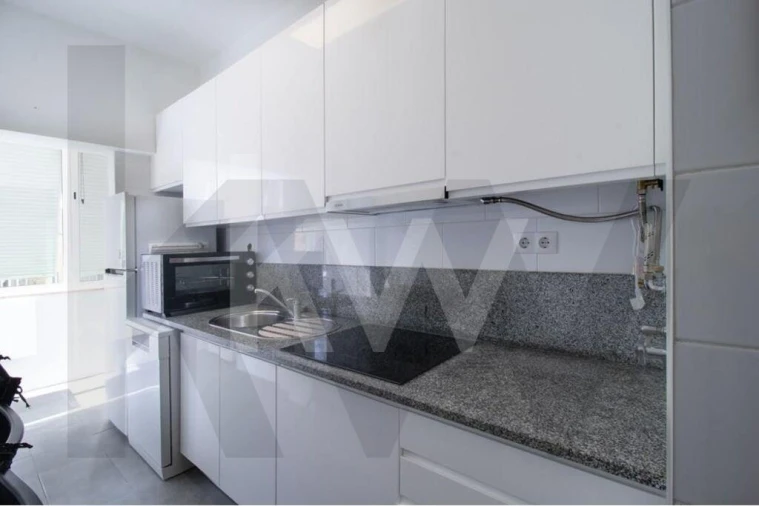 Apartamento T2 para Arrendamento em Areeiro Foto 17