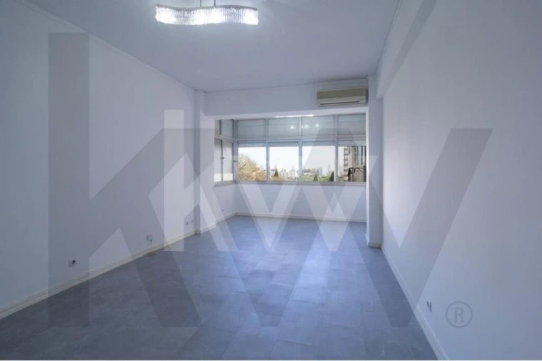 Apartamento T2 para Arrendamento em Areeiro Foto 1