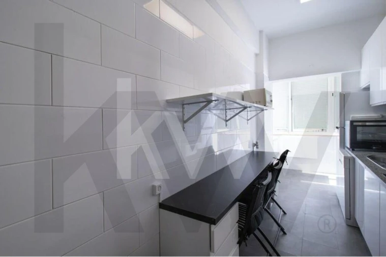 Apartamento T2 para Arrendamento em Areeiro Foto 18