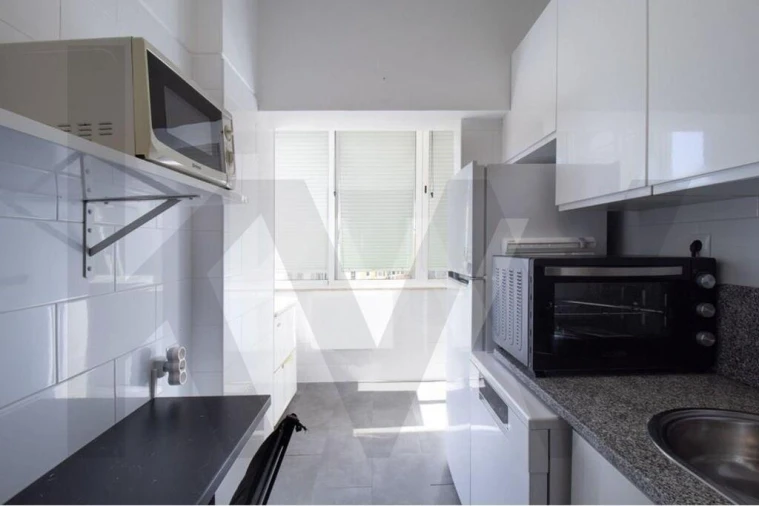 Apartamento T2 para Arrendamento em Areeiro Foto 19