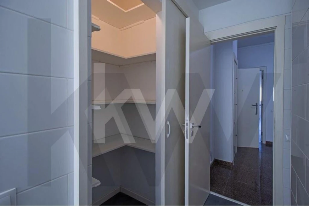 Apartamento T2 para Arrendamento em Areeiro Foto 16