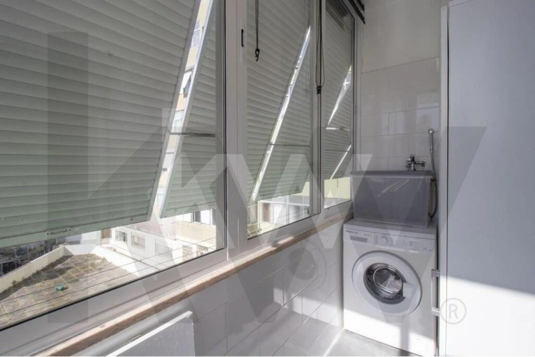 Apartamento T2 para Arrendamento em Areeiro Foto 21