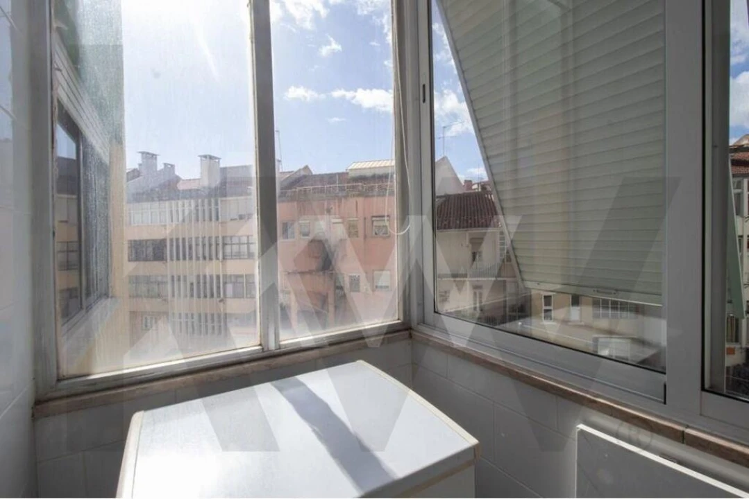 Apartamento T2 para Arrendamento em Areeiro Foto 20