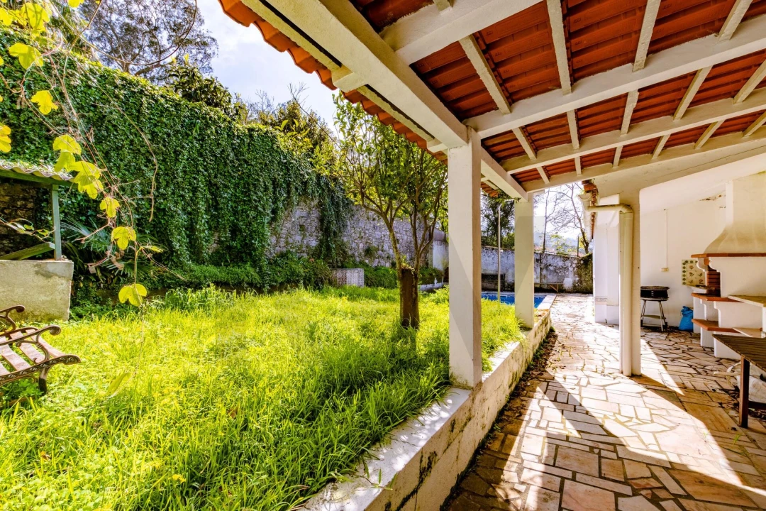 Moradia T6 para Venda em São João das Lampas e Terrugem Foto 46