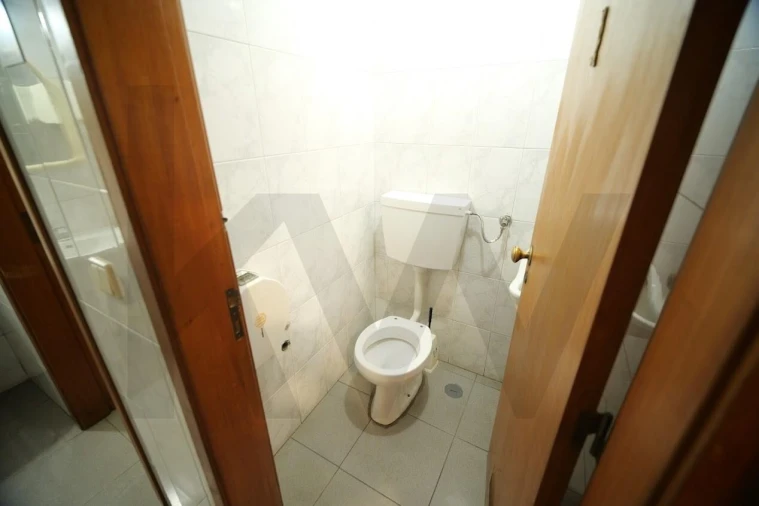 Loja para Trespasse em Algueirão-Mem Martins Foto 16