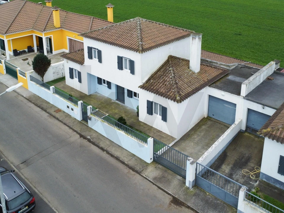 Moradia T3 para Venda em Santa Barbara Foto 32