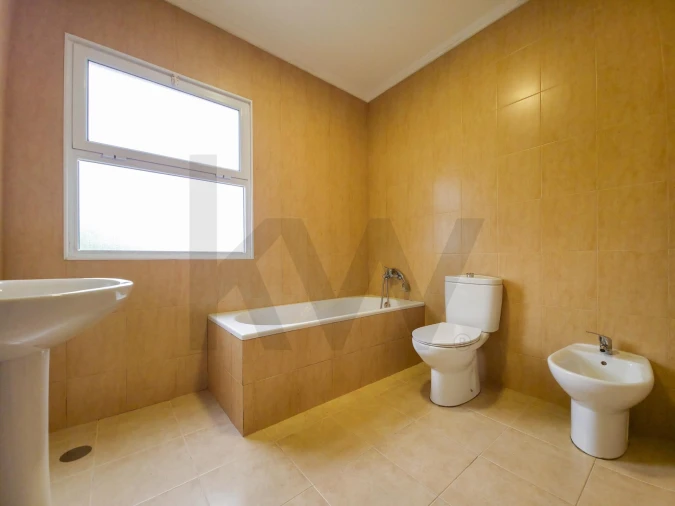 Moradia T3 para Venda em Santa Barbara Foto 22