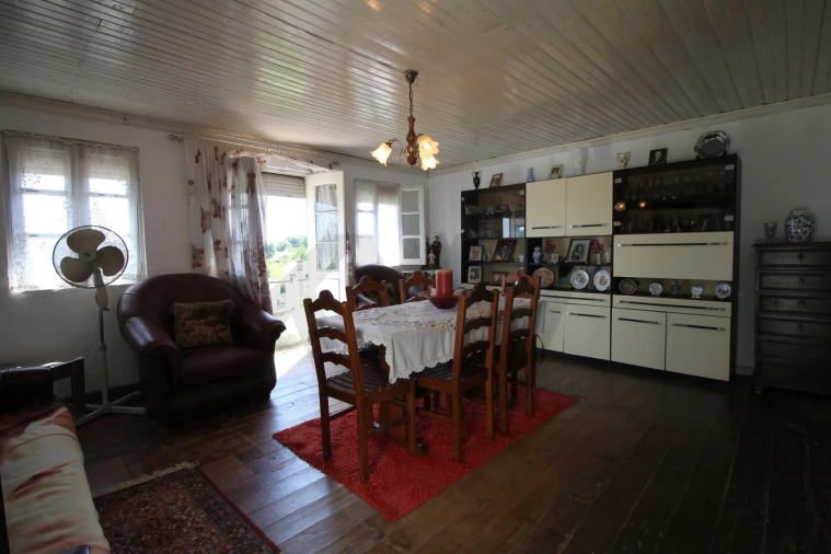 Moradia T2 para Venda em Britiande Foto 6