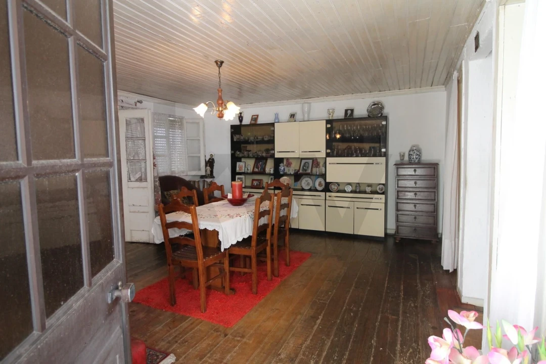 Moradia T2 para Venda em Britiande Foto 5