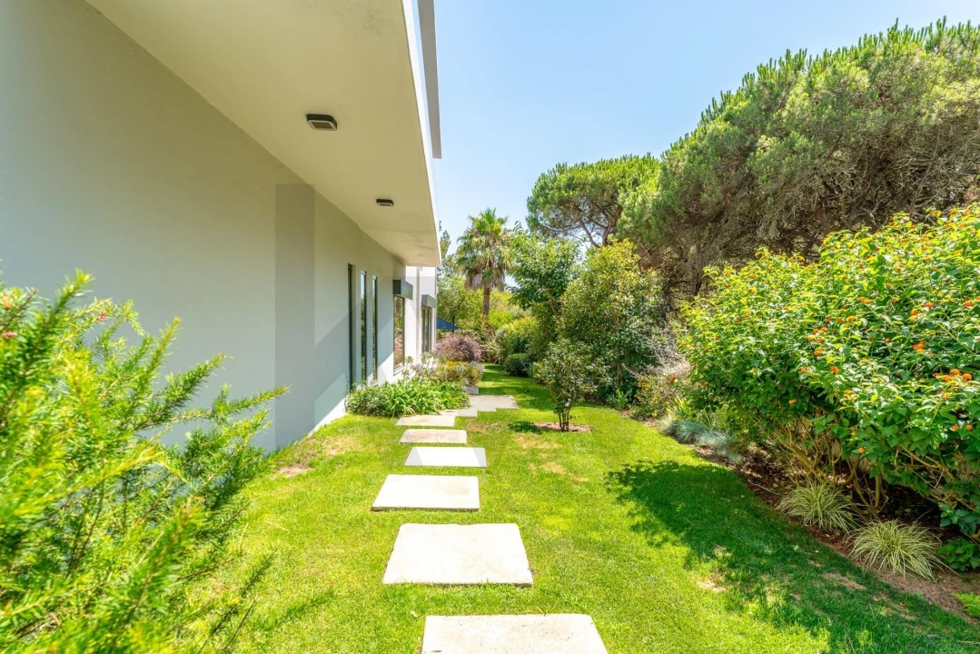 Moradia T4 para Venda em Cascais e Estoril Foto 3