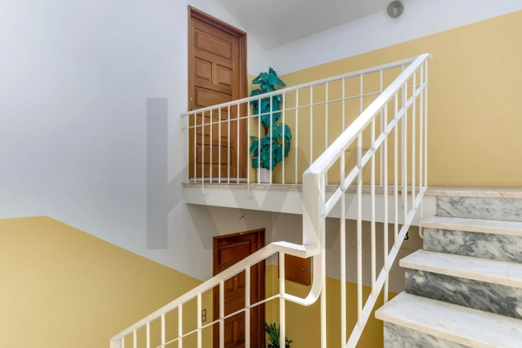 Apartamento T3 para Venda em Oliveira do Douro Foto 26