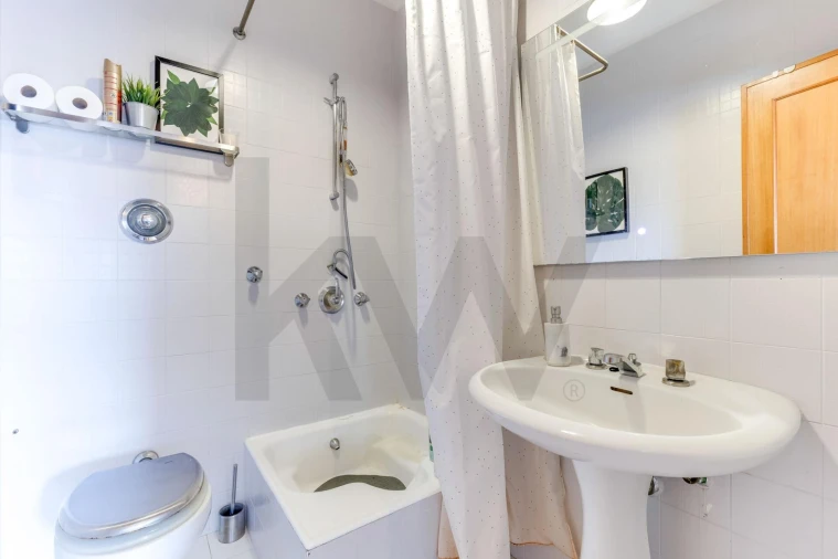 Apartamento T3 para Venda em Oliveira do Douro Foto 6