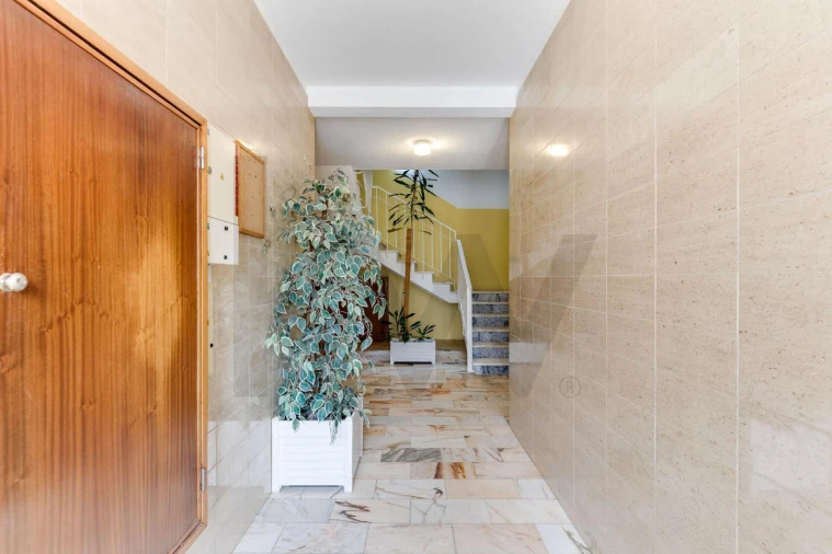 Apartamento T3 para Venda em Oliveira do Douro Foto 32