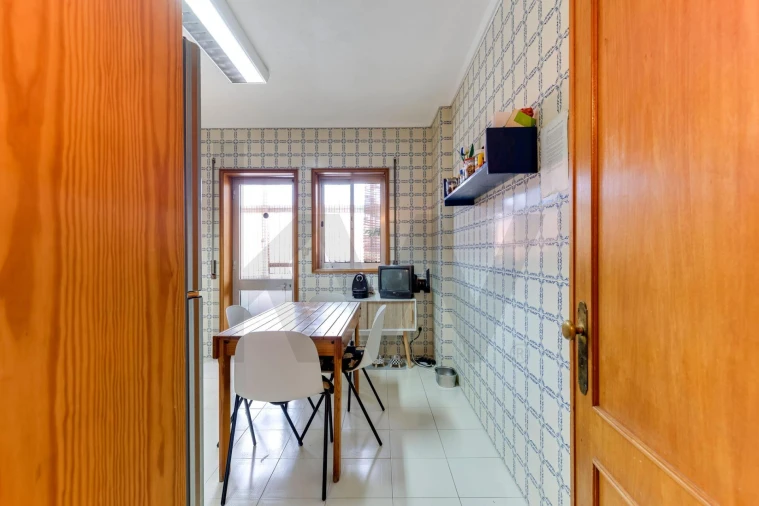 Apartamento T3 para Venda em Oliveira do Douro Foto 9