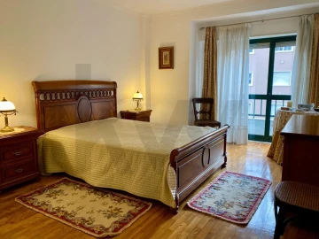 Apartamento T3 para Venda em Benfica