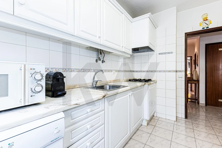 Apartamento T2 para Venda em Armação de Pera Foto 10