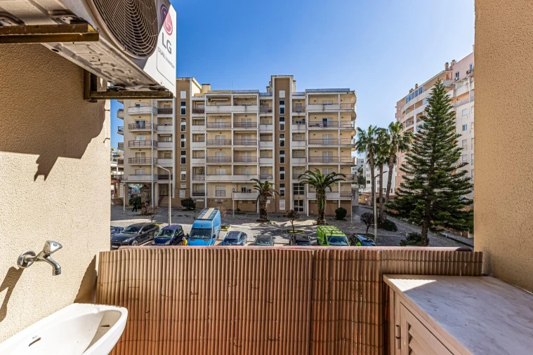 Apartamento T2 para Venda em Armação de Pera Foto 12