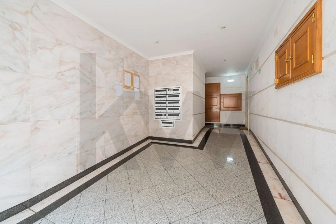 Apartamento T3 para Venda em Queluz e Belas Foto 49