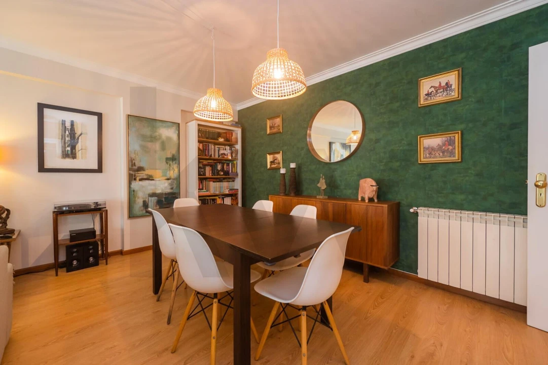 Apartamento T3 para Venda em Queluz e Belas Foto 6